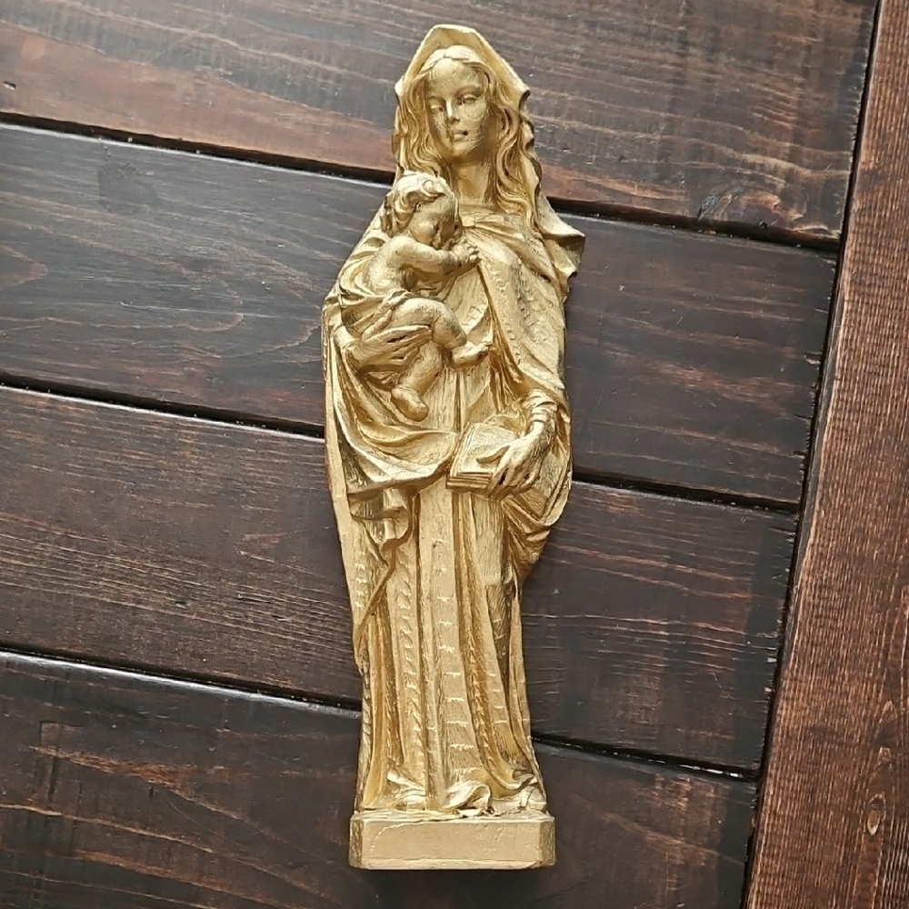 Madonna And Child Statue